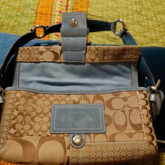 Coach Vintage Y2K Optic Signature Demi Shoulder Bag (No. C05Q-3689)